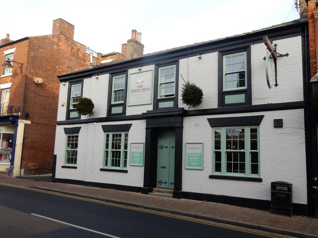 The White Swan Hotel Market Rasen Bagian luar foto