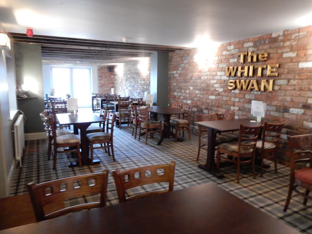 The White Swan Hotel Market Rasen Bagian luar foto